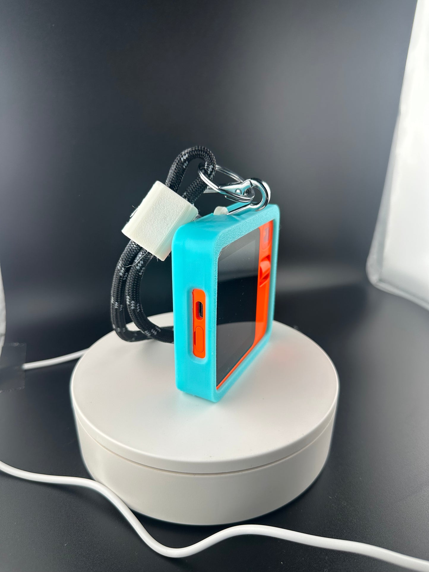 Rabbit R1 Case with Lanyard and AirTag Slot