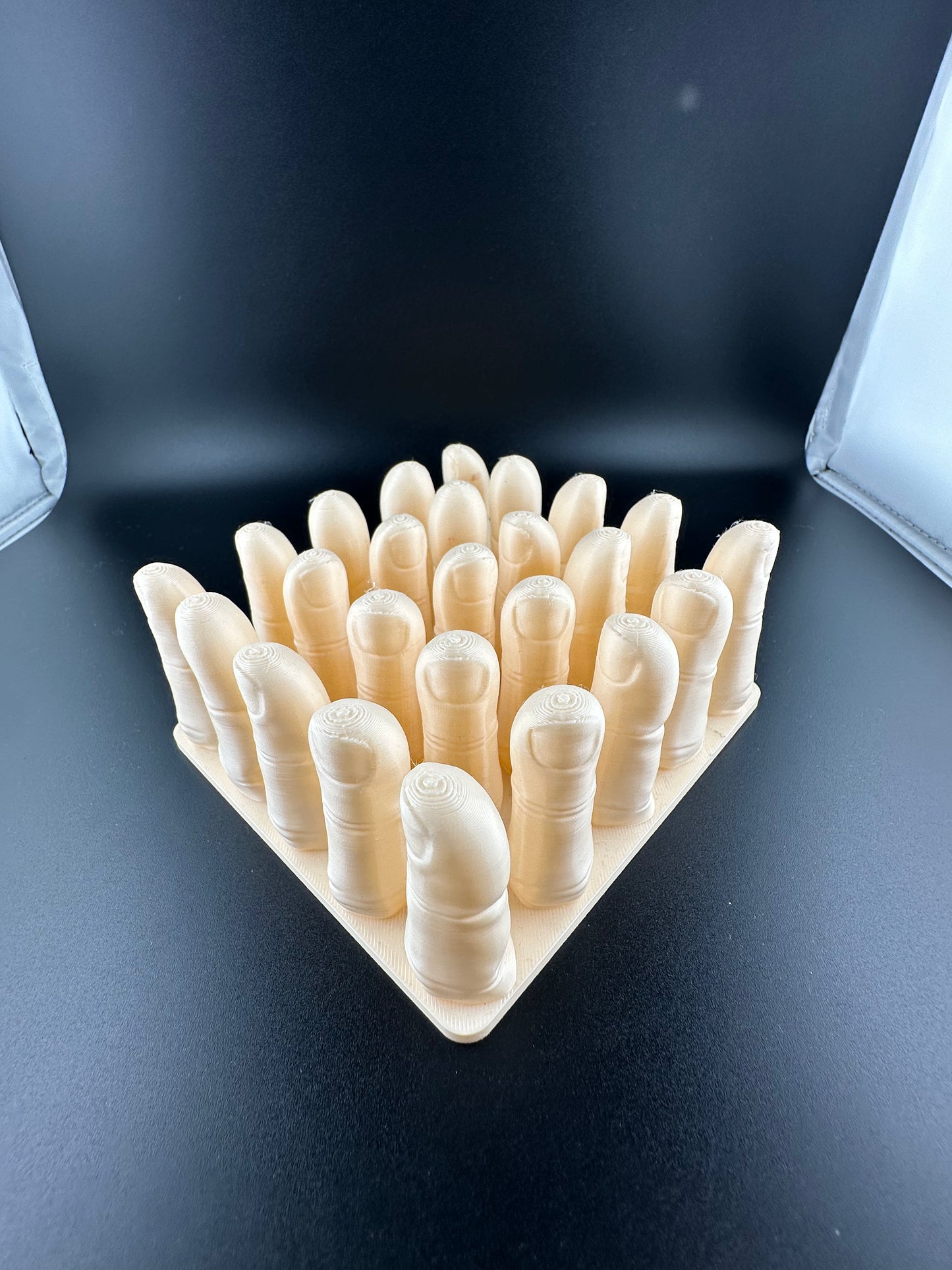 Ergonomic Finger Pen and Marker Holder – Unique Desk Organizer for Artists & Writers